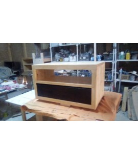 Consola pentru baie suspendata cu polita